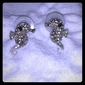 NWOT earrings silver